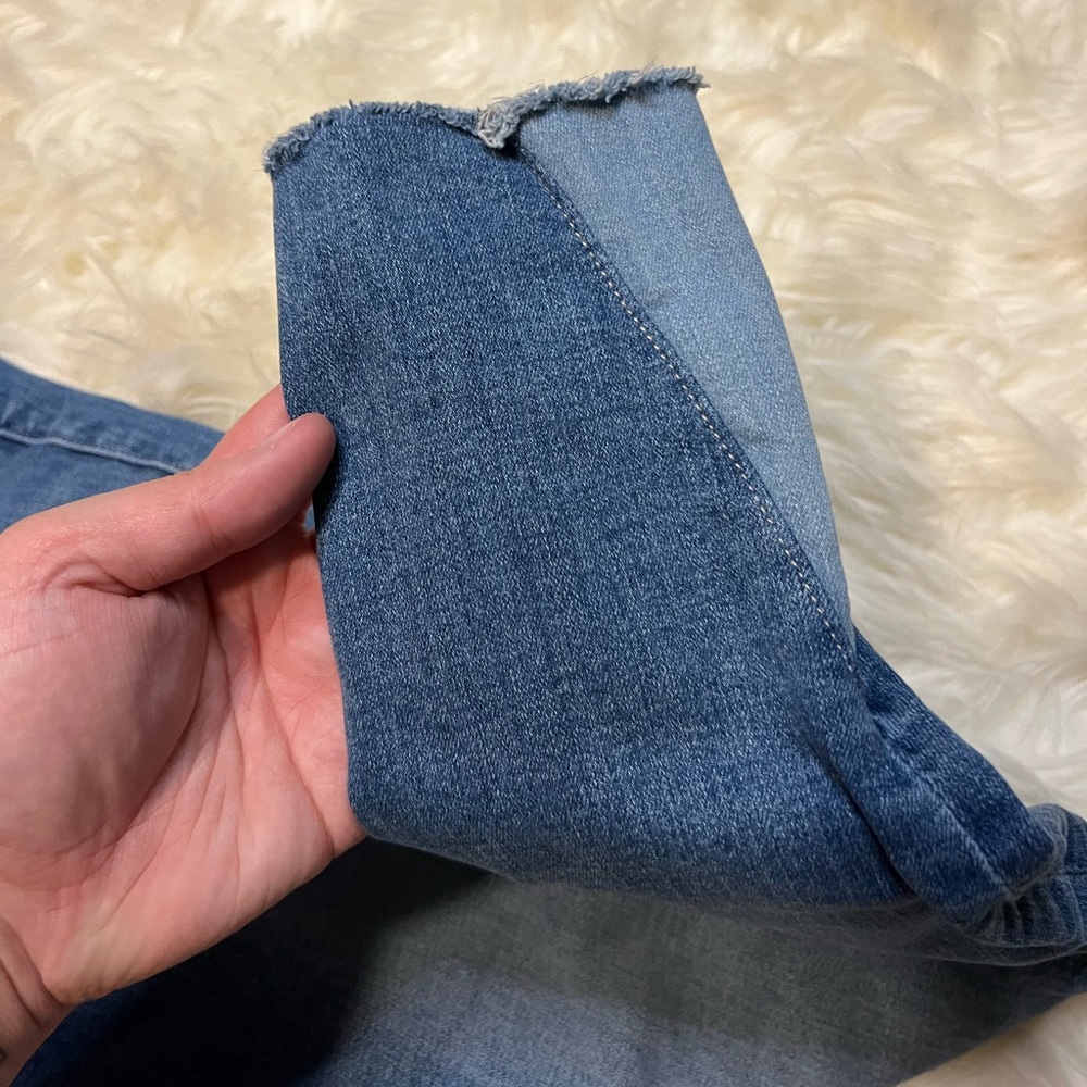 Frame Denim Skinny Jeans - Picture 5 of 7